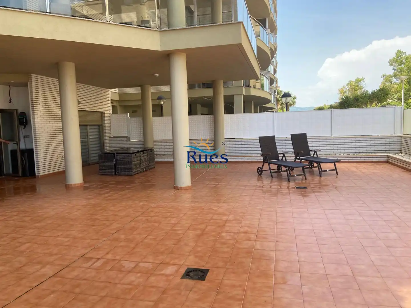 Terrasse von Erdgeschoss zum Verkauf in Oropesa del Mar / Orpesa mit Heizung, Terrasse und Abstellraum