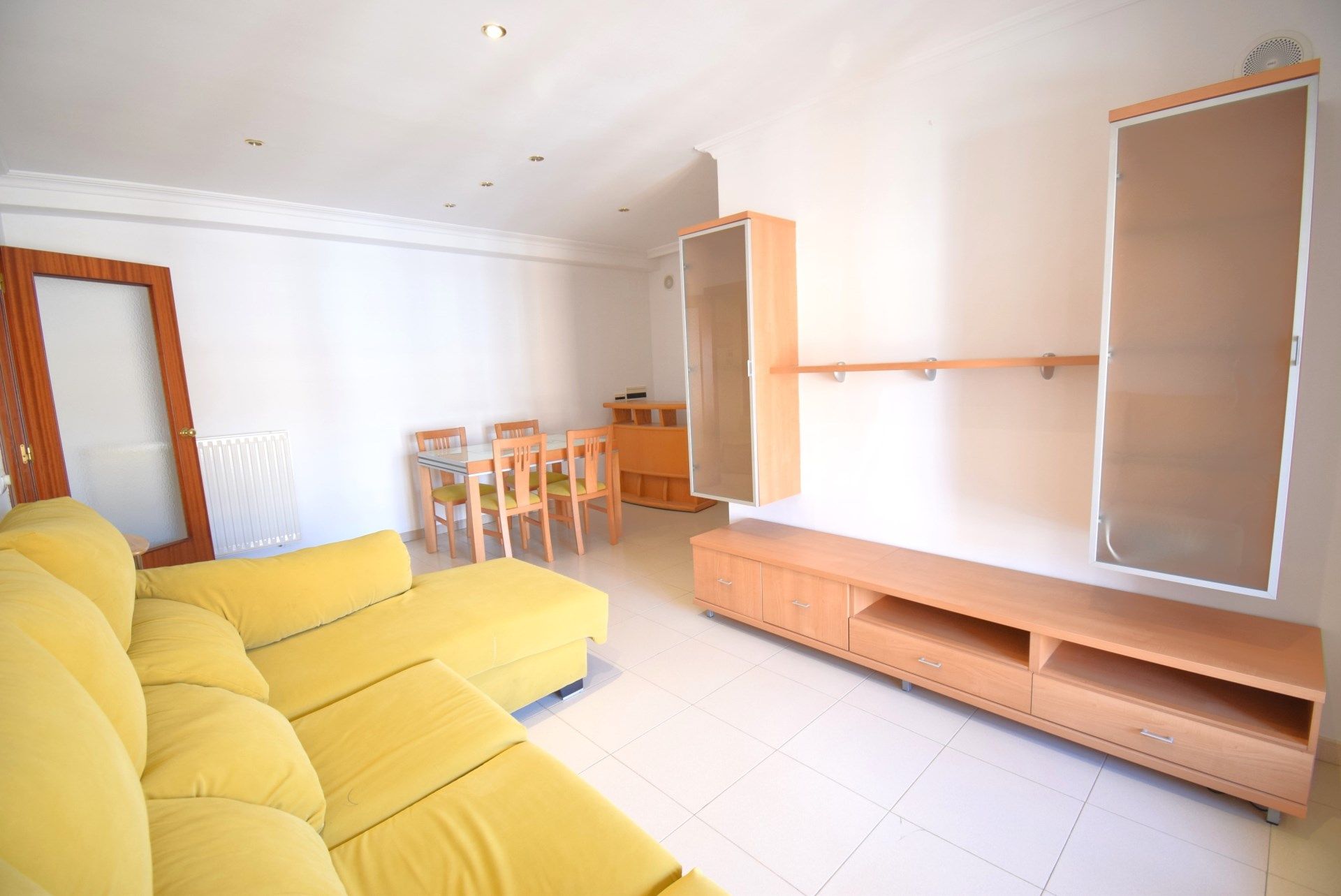 Living room of Flat to rent in Girona Capital  with Heating, Terrace and Furnished