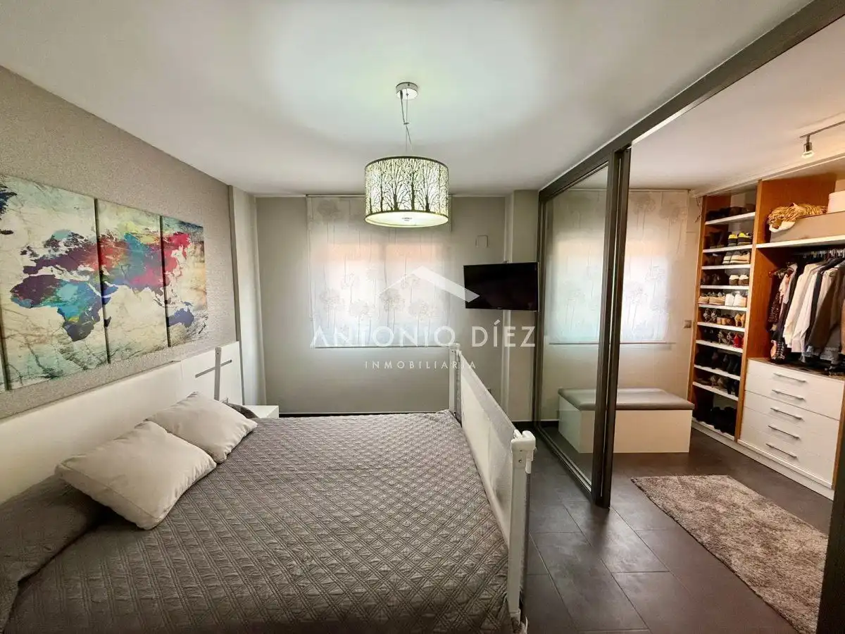 Detached homes for sale in La Serranica - Sagrado Corazón