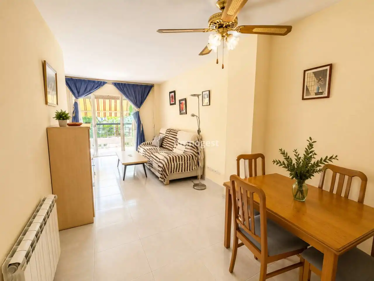 Living room of Flat for sale in Salt  with Heating, Terrace and Storage room