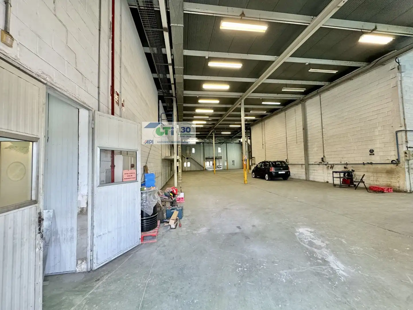 Nau industrial en venda en Zaragoza