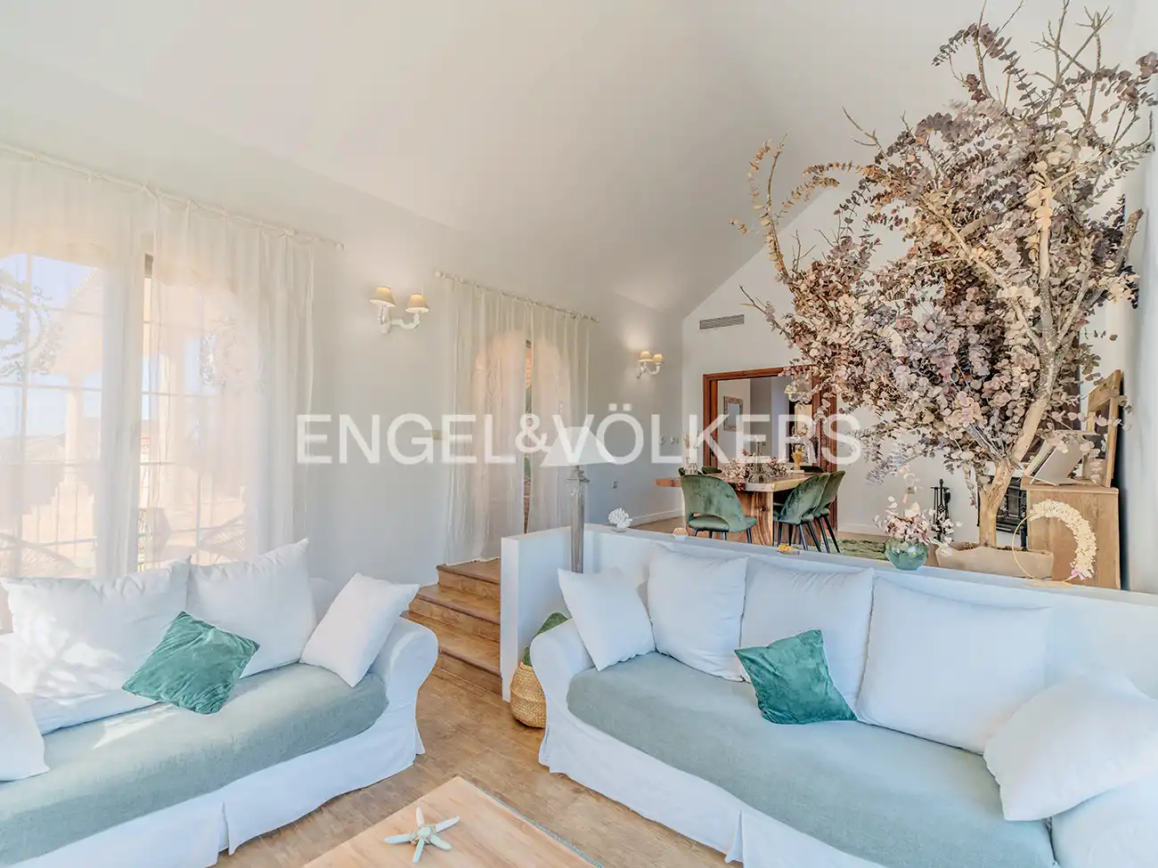 Living room of Houses for sale in San Vicente del Raspeig / Sant Vicent del Raspeig  with Air Conditioner, Heating and Private garden