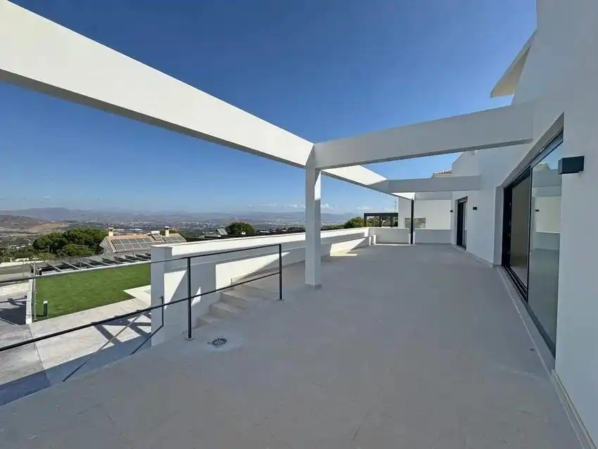 Chalet con terraza en venta en Pinos de Alhaurín - Periferia, imagen 32