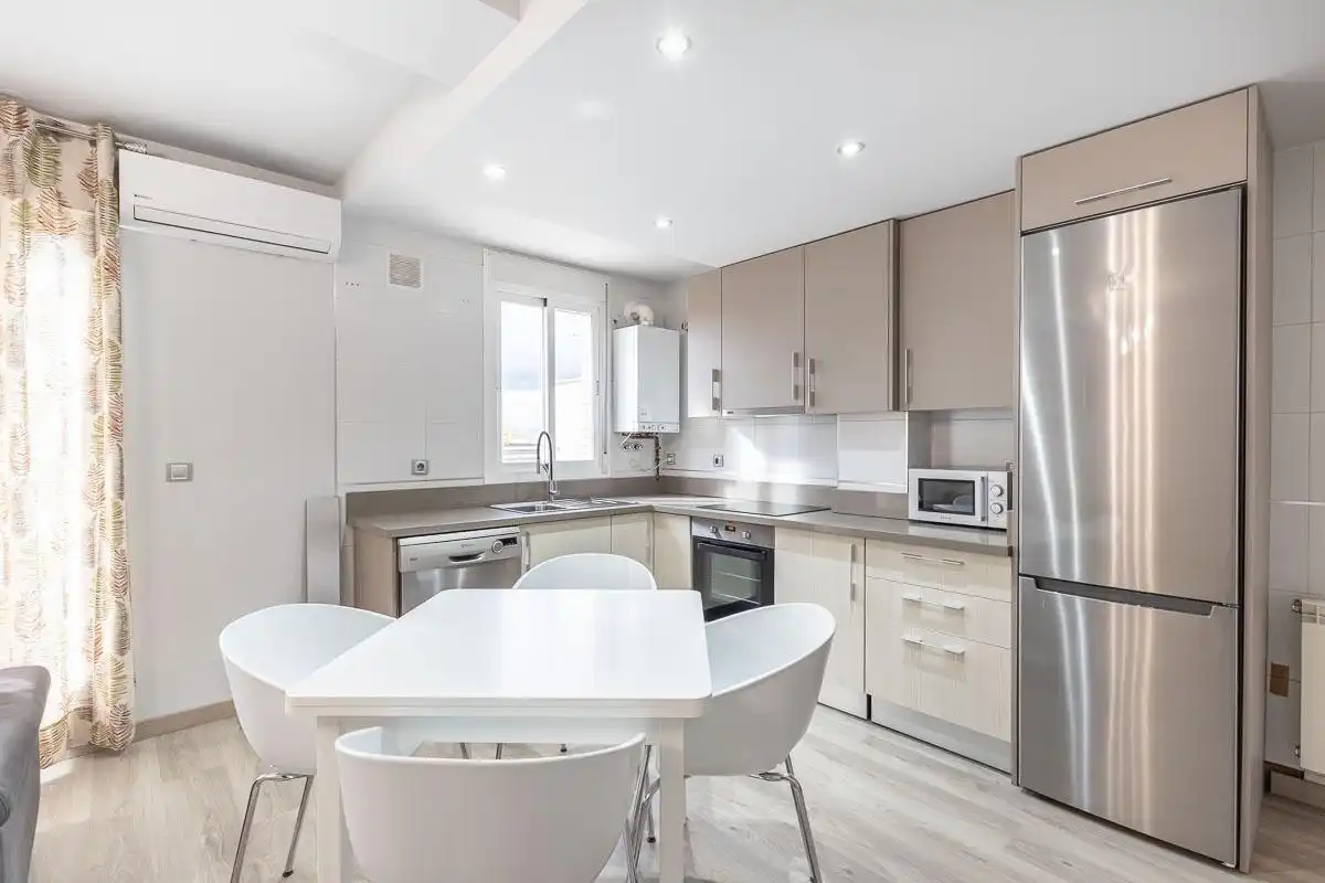 Kitchen of Attic for rent in Churriana de la Vega  with Air Conditioner, Heating and Terrace