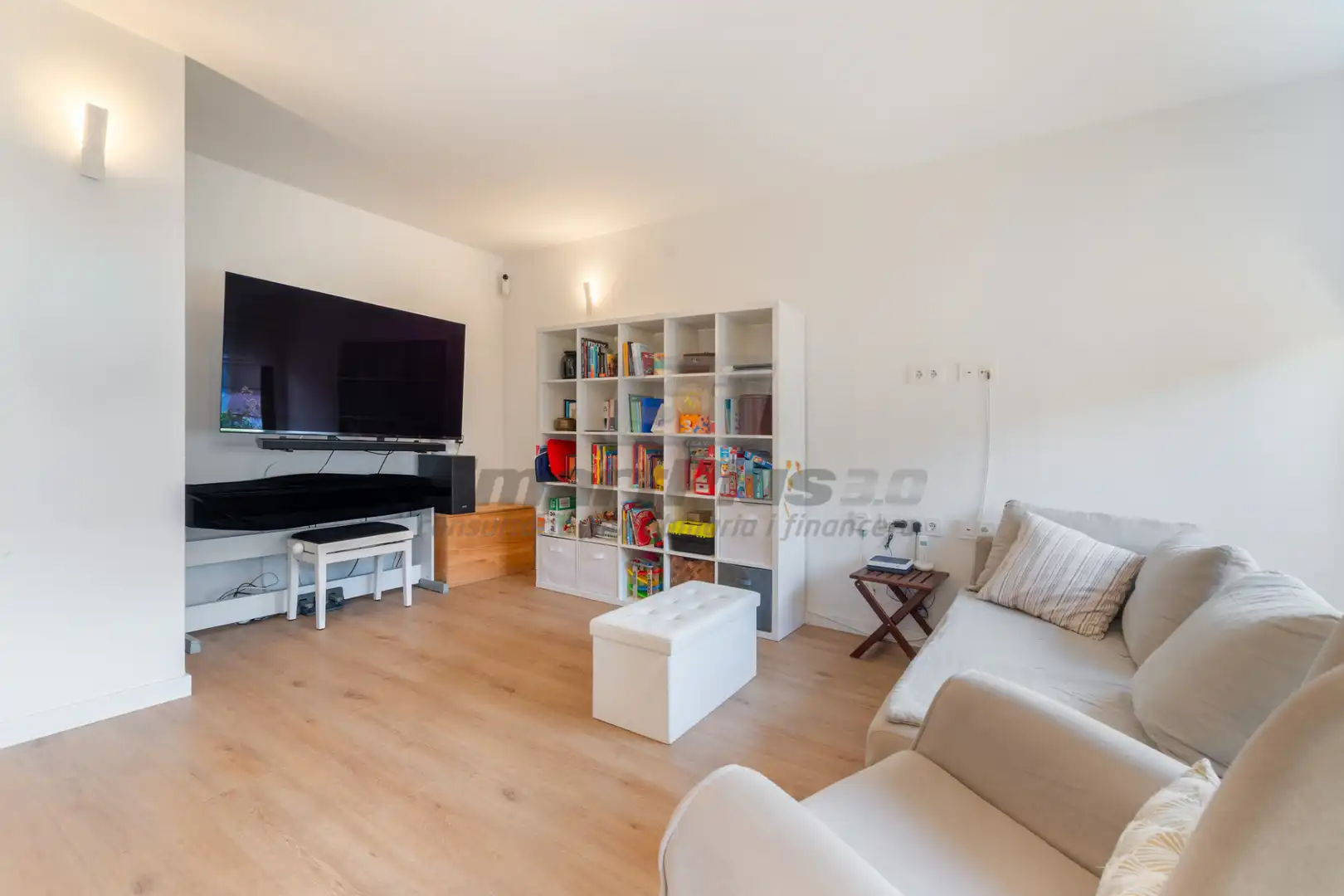 Sala de estar de Ático en venta en Barcelona con Aire acondicionado, Calefacción y Parquet