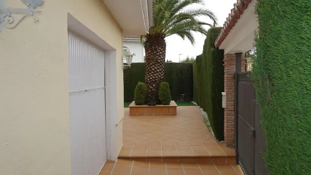 Casa o chalet en venta en Albolote con Aire acondicionado, Calefacción y Piscina