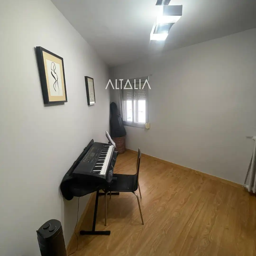 Habitación de Piso en venta en Cuenca con Calefacción y Trastero