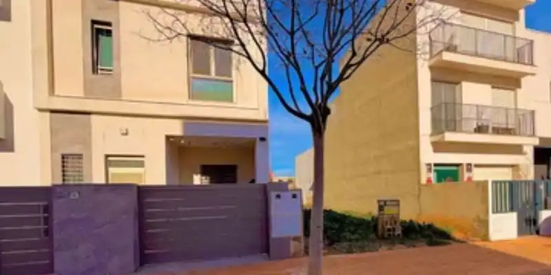 Wohnbaugrundstück zum Verkauf in Calle  Joanot Martorell