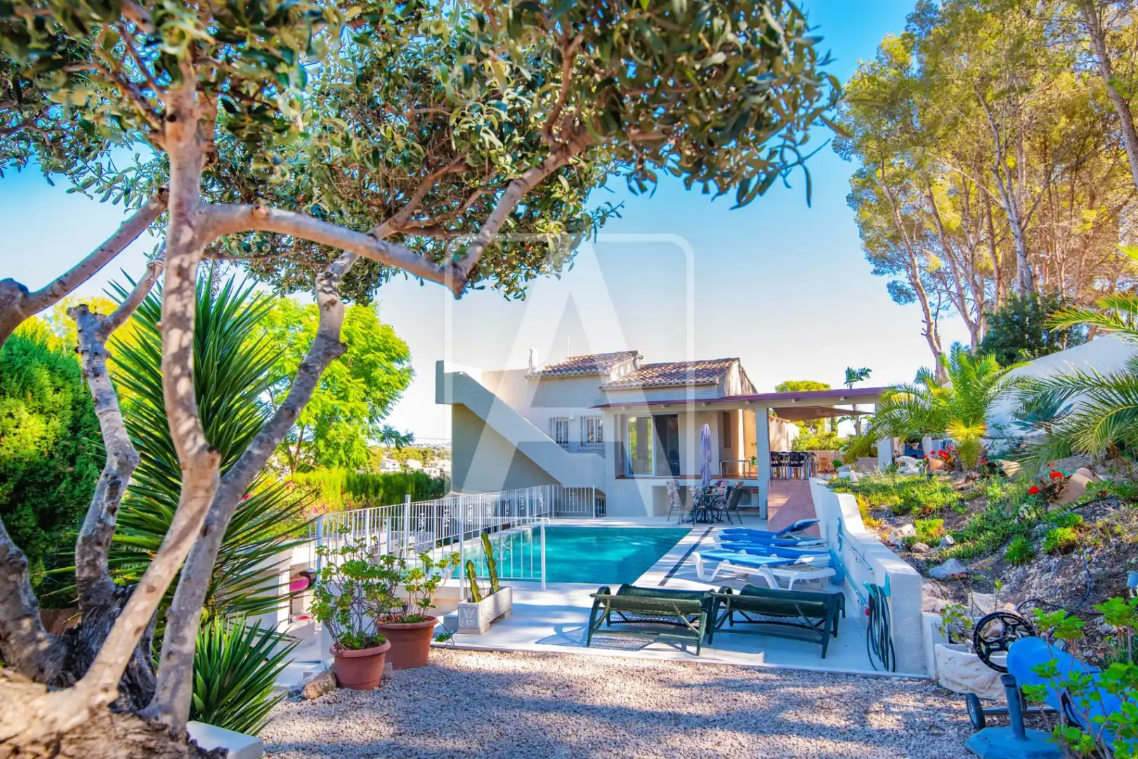 Chalet con piscina en venta en La Fustera