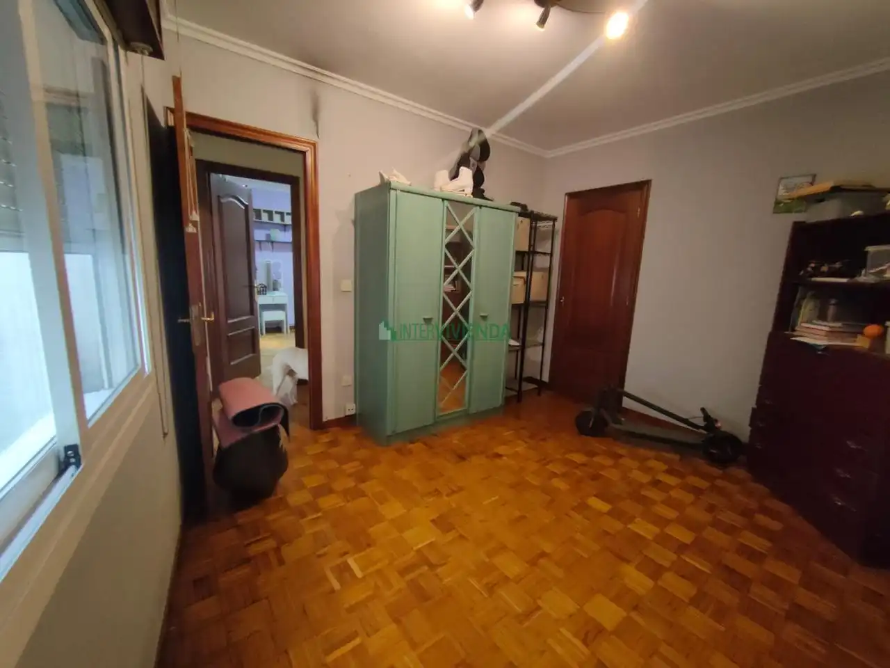 Dormitori de Pis en venda en Vigo  amb Calefacció i Traster