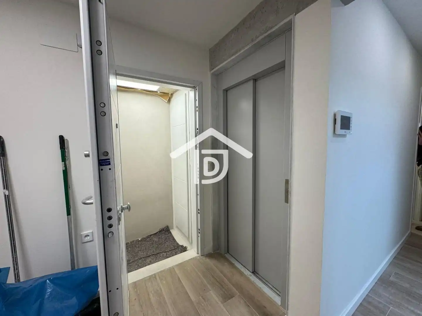 Casa adosada en venta en Benimuslem con Aire acondicionado, Terraza y Trastero