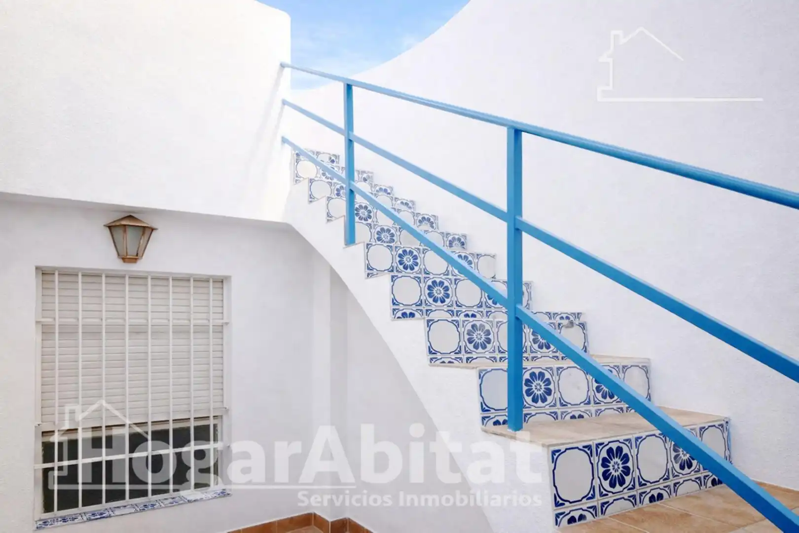 Vista exterior de Casa o chalet en venta en Sagunto / Sagunt con Terraza