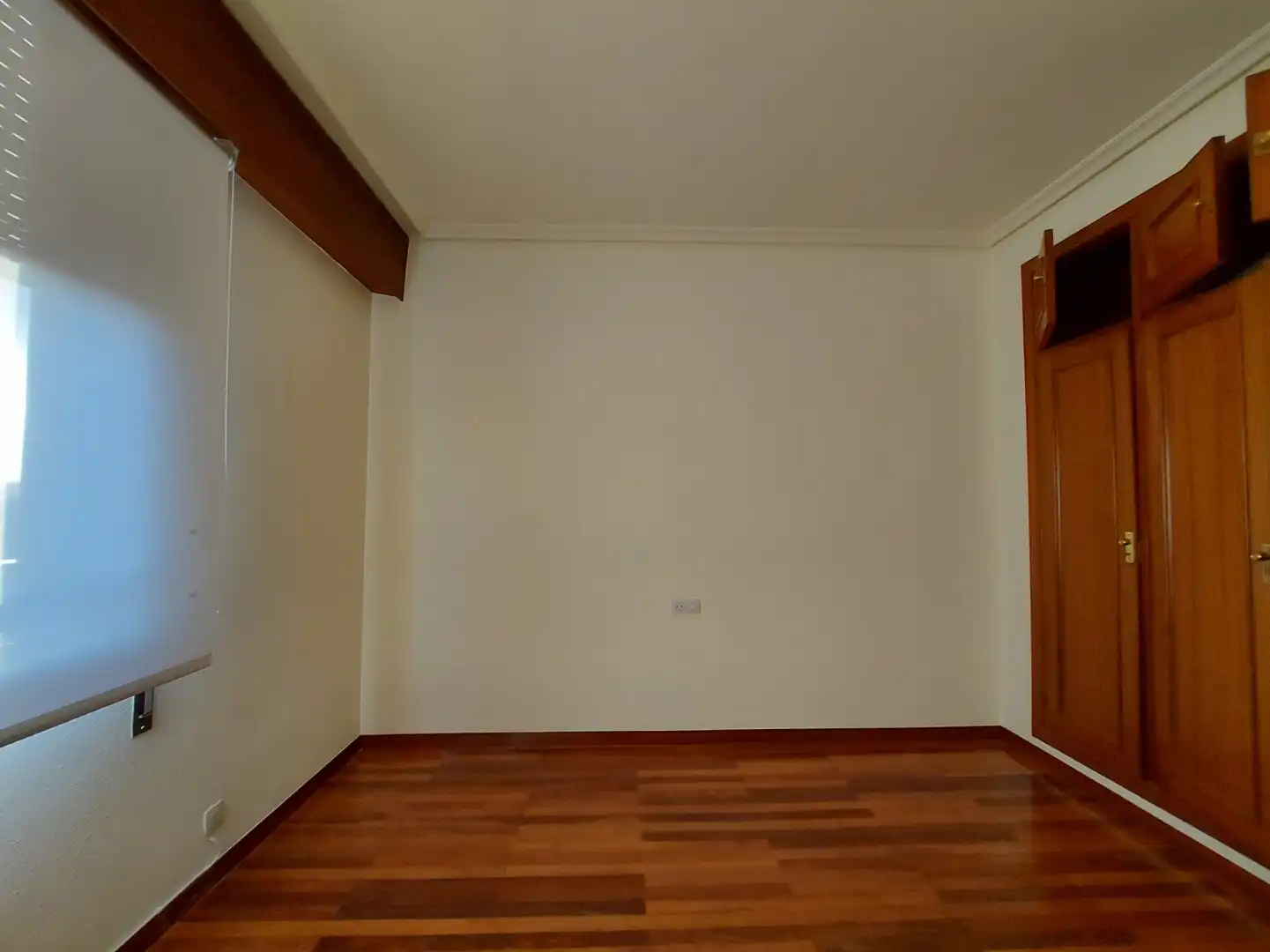 Habitación de Piso de alquiler en  Logroño con Calefacción, Terraza y Trastero