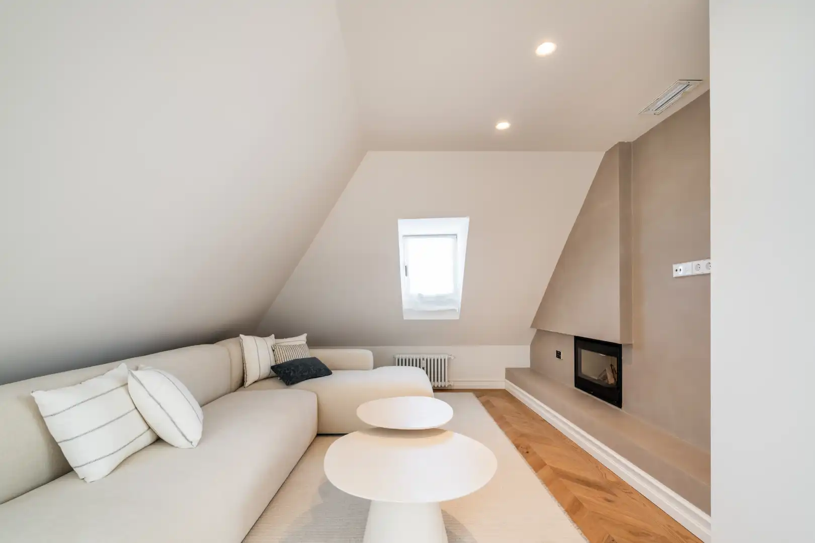 Sala de estar de Ático en venta en Madrid con Aire acondicionado, Calefacción y Terraza