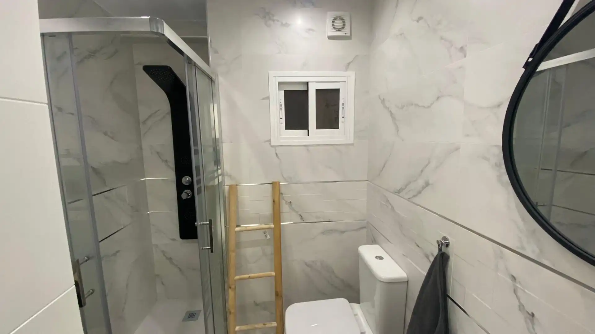 Habitació a Calle SEGRE, El Plantinar – Avda. La Paz - El Juncal