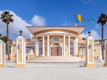 Xalet amb piscina en venda a Sotogrande Alto