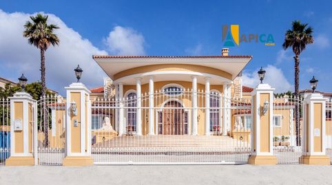 Se vende espectacular villa en Sotogrande.  Una propiedad fuera de lo común.