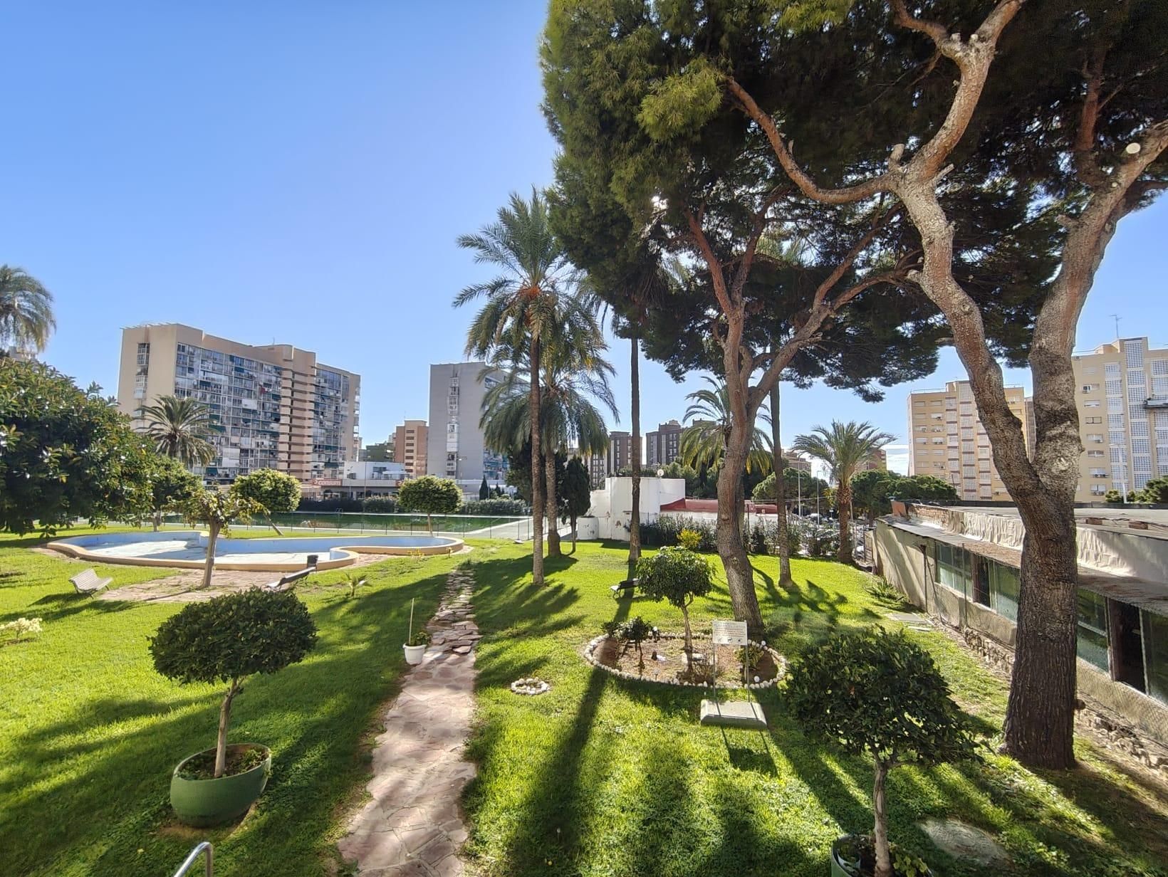 Garden of Apartment for sale in Benidorm  with Air Conditioner, Heating and Private garden