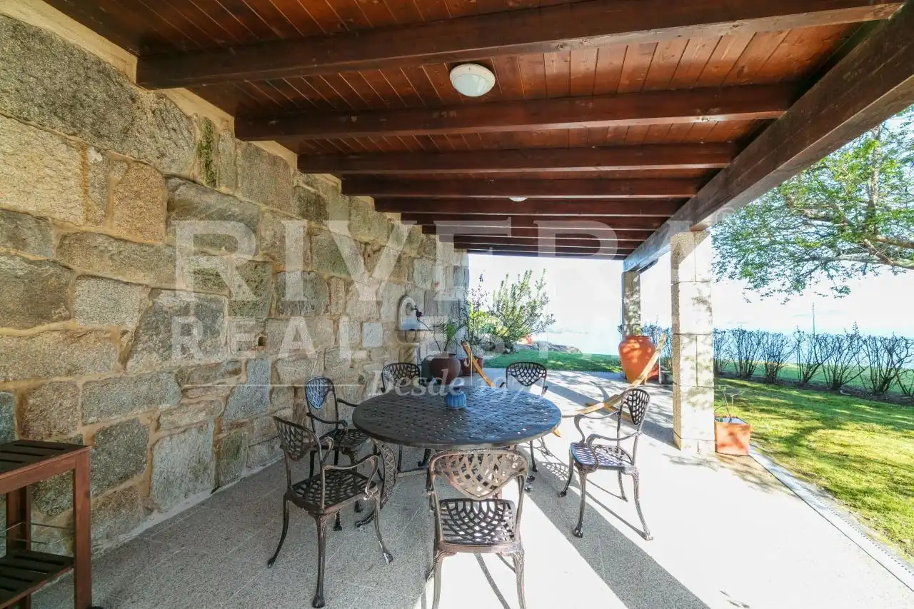 Jardín de Casa o chalet en venta en Cangas  con Calefacción, Jardín privado y Amueblado