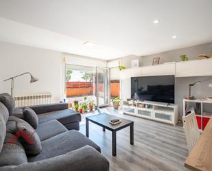 Living room of Flat for sale in Tudela  with Terrace, Storage room and Furnished
