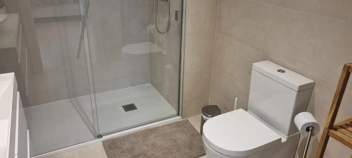 Bany de Apartament de lloguer en Vélez-Málaga amb Aire condicionat, Calefacció i Terrassa