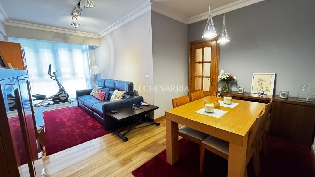 Flat for sale in Las Arenas, Getxo