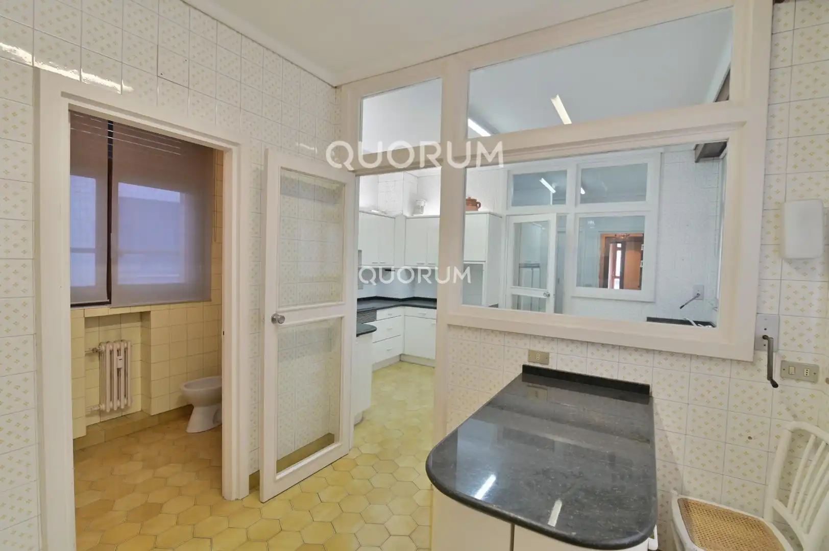 Cocina de Piso en venta en Bilbao  con Calefacción y Trastero