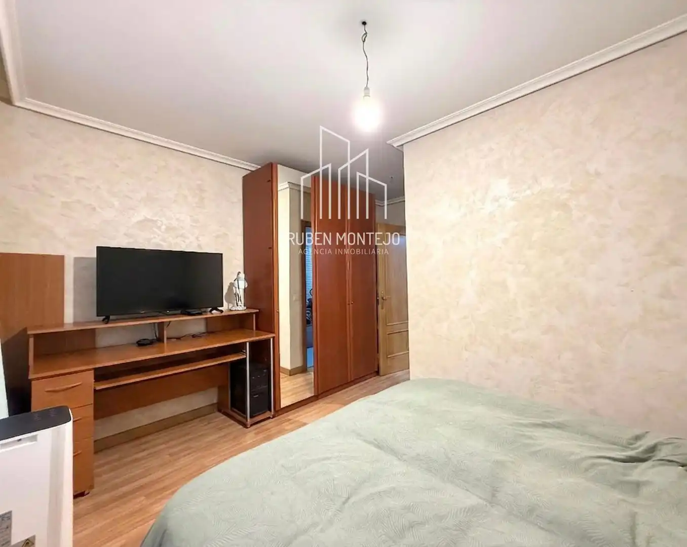 Habitación de Piso en venta en Castellanos de Moriscos con Calefacción, Horno y Lavadora