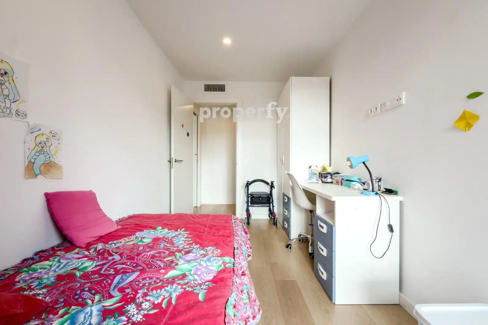 Flat for sale in Manuel de Falla de, Serra d'en Camaró