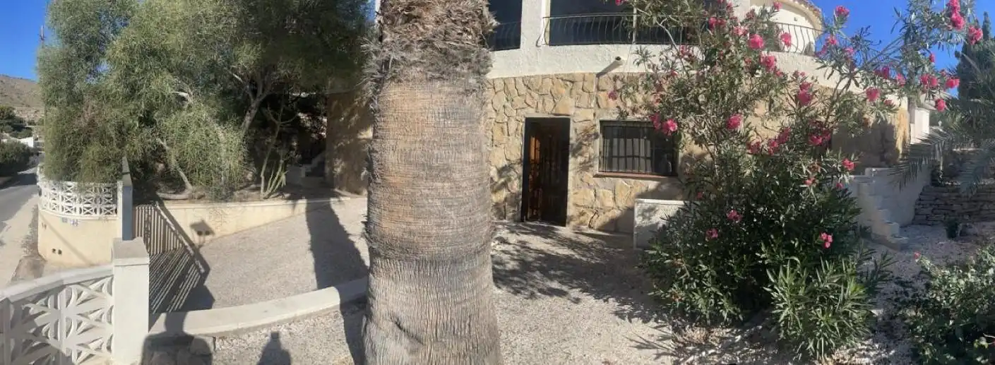 Vista exterior de Casa o chalet en venta en El Campello con Aire acondicionado, Calefacción y Jardín privado
