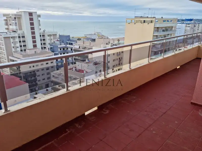 Terrace of Flat for rent in Cádiz  with Terrace, Furnished and Oven