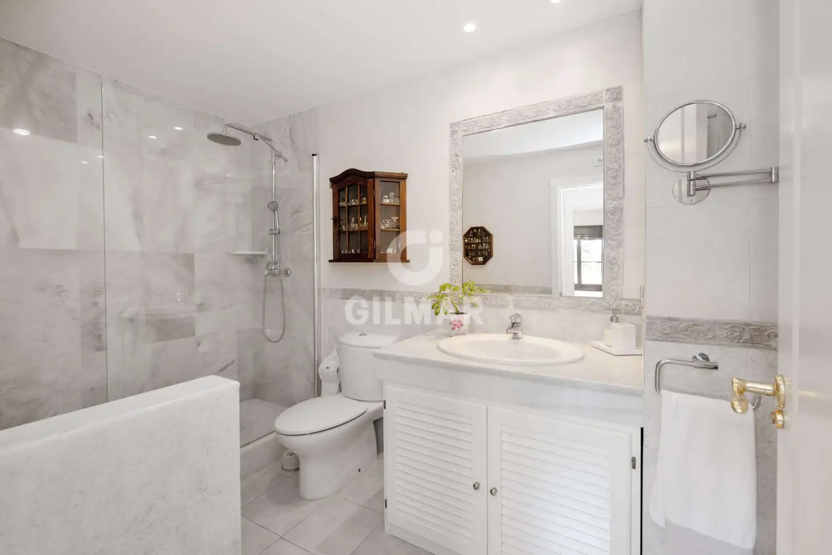Bathroom of Duplexes for sale in Estepona  with Heating, Private garden and Storage room