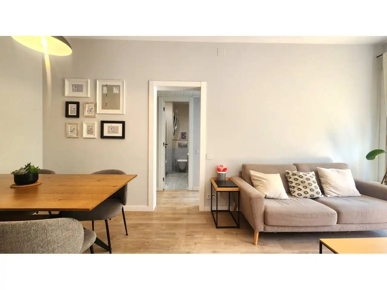Living room of Flat for sale in Barcelona  with Air Conditioner, Parquet flooring and Terrace