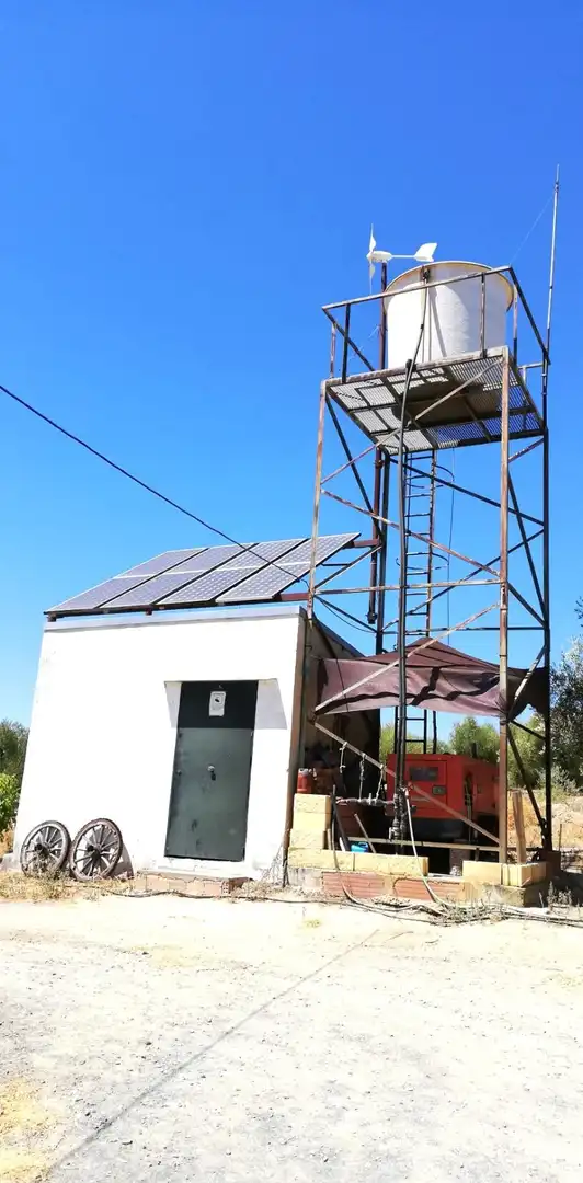 Vista exterior de Casa o xalet en venda en Villanueva del Río y Minas amb Jardí privat, Terrassa i Traster