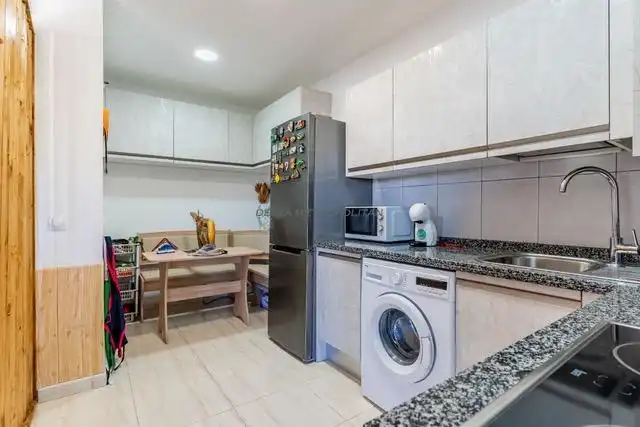 Cuina de Apartament en venda en San Miguel de Abona amb Aire condicionat, Terrassa i Moblat