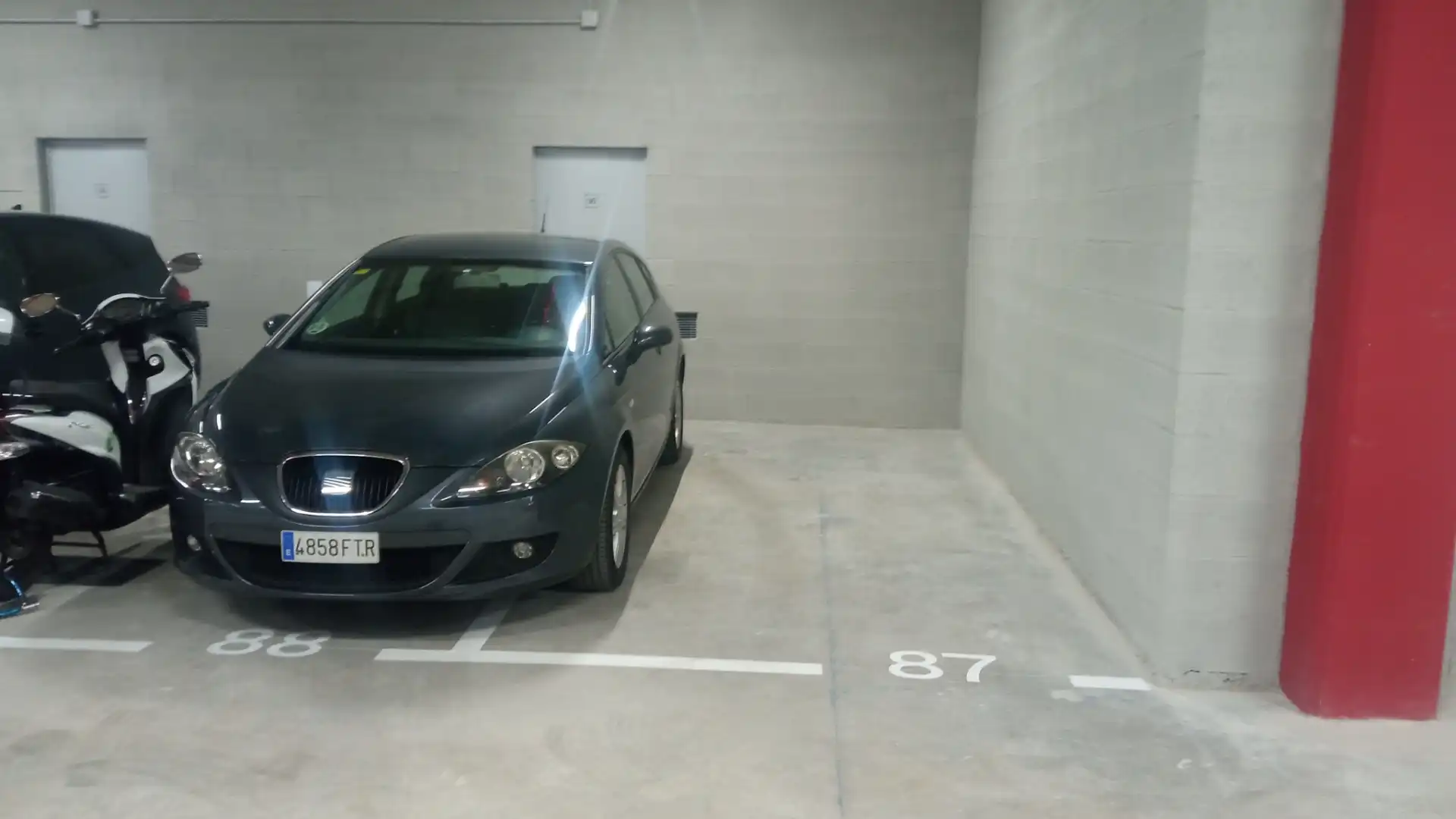 Parking of Garage for rent in Badalona