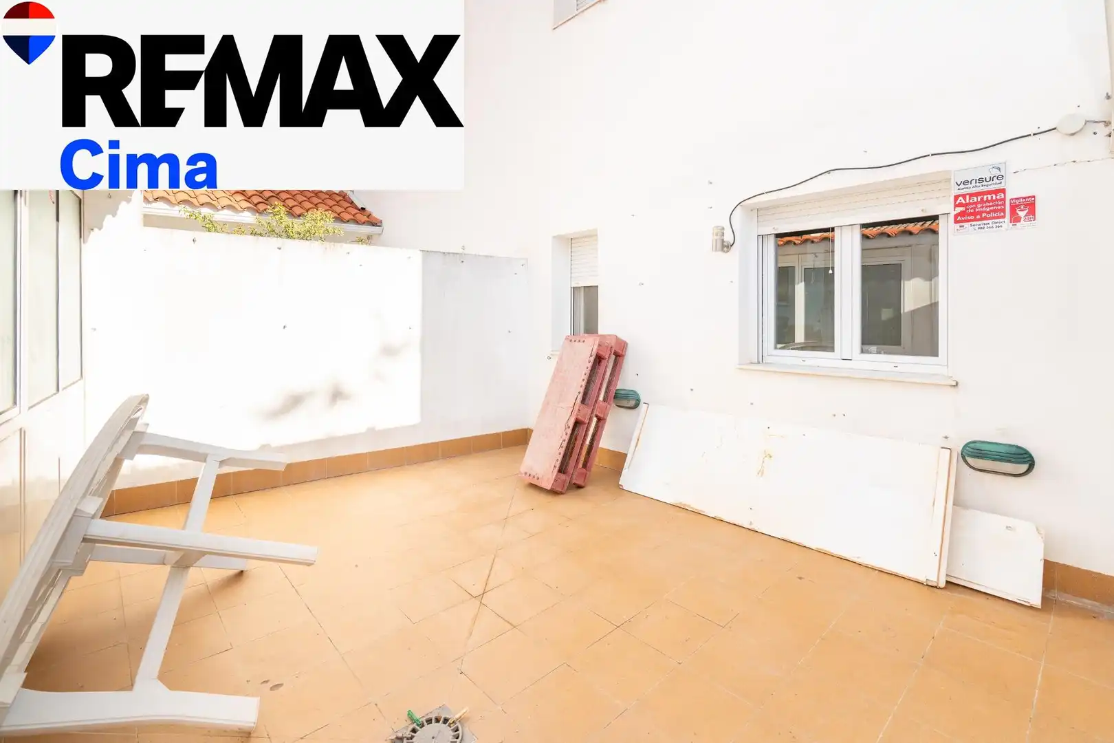 Vista exterior de Piso en venta en Baza, Granada