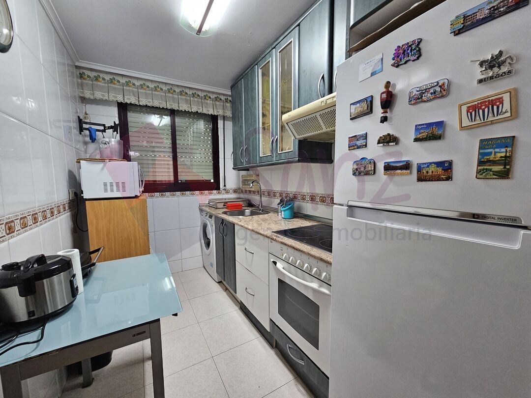 Cocina de Apartamento en venta en  Logroño con Calefacción y Trastero
