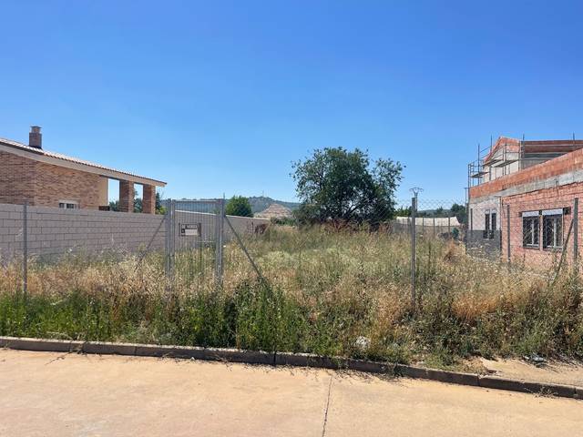 Terreno residencial en Venta en Calle Agustina de Aragón en Venta de Baños