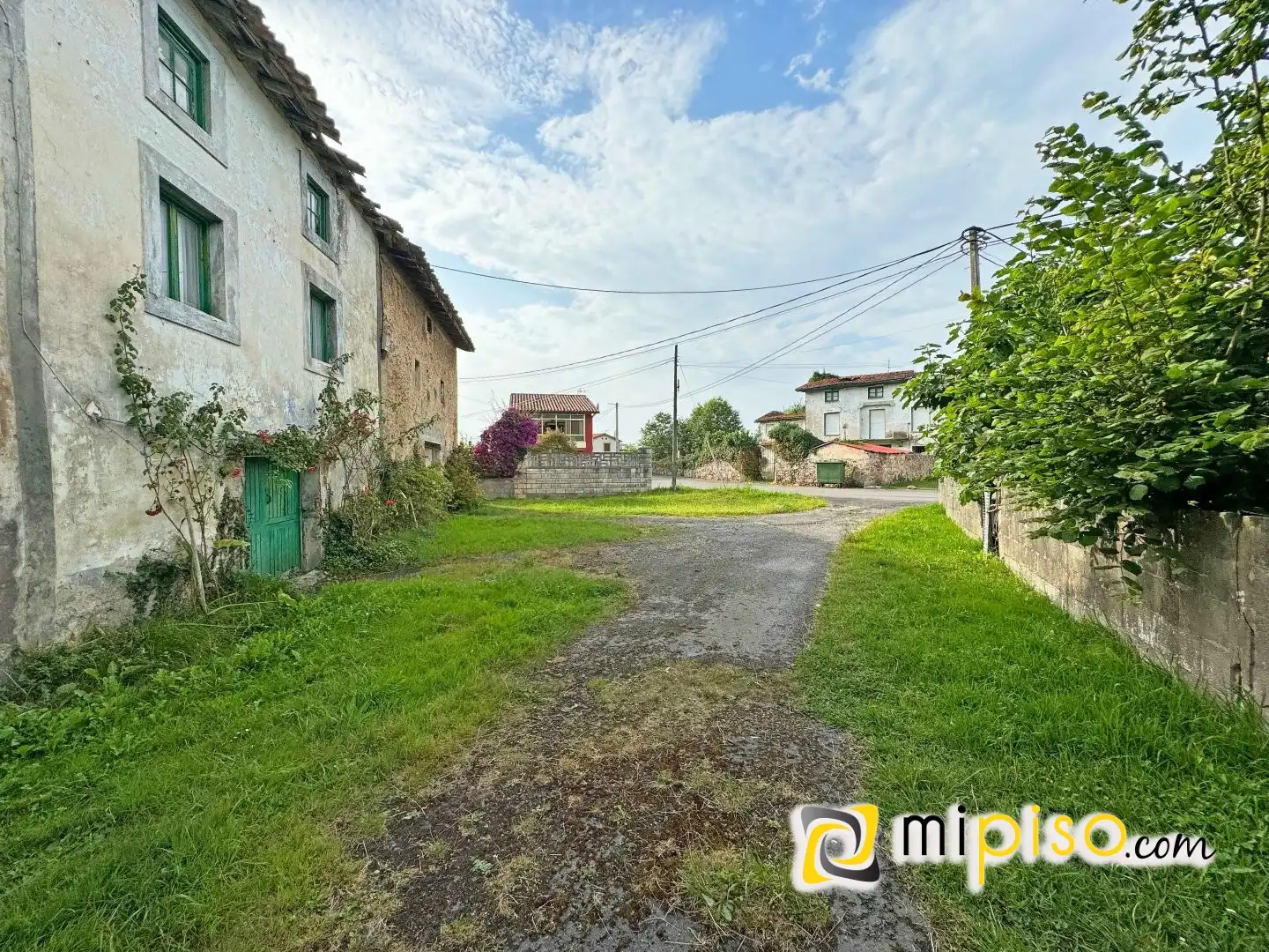 Houses for sale in Laredo  with Private garden