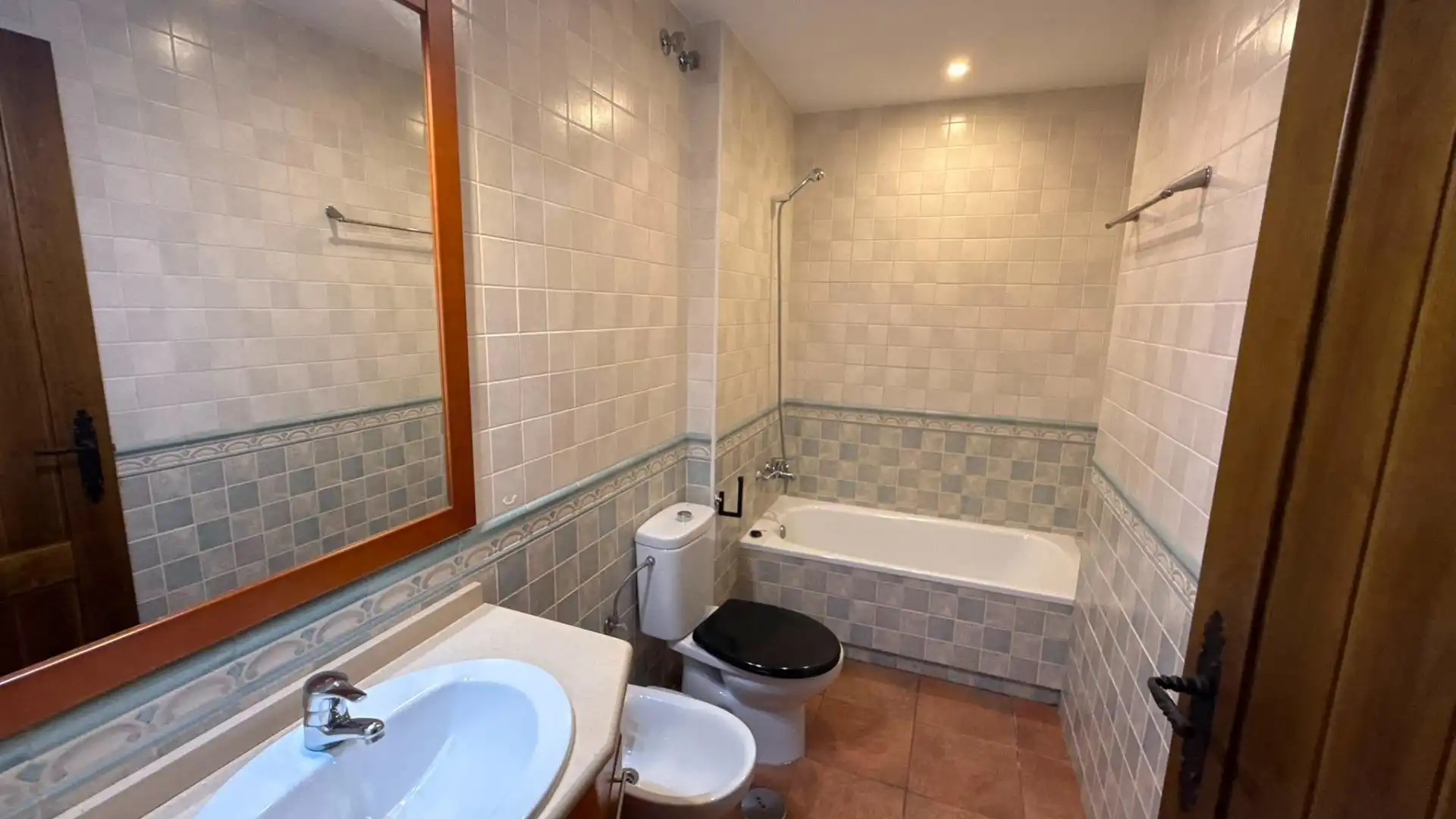 Bany de Casa o xalet de lloguer en Sevilla amb Aire condicionat i Calefacció