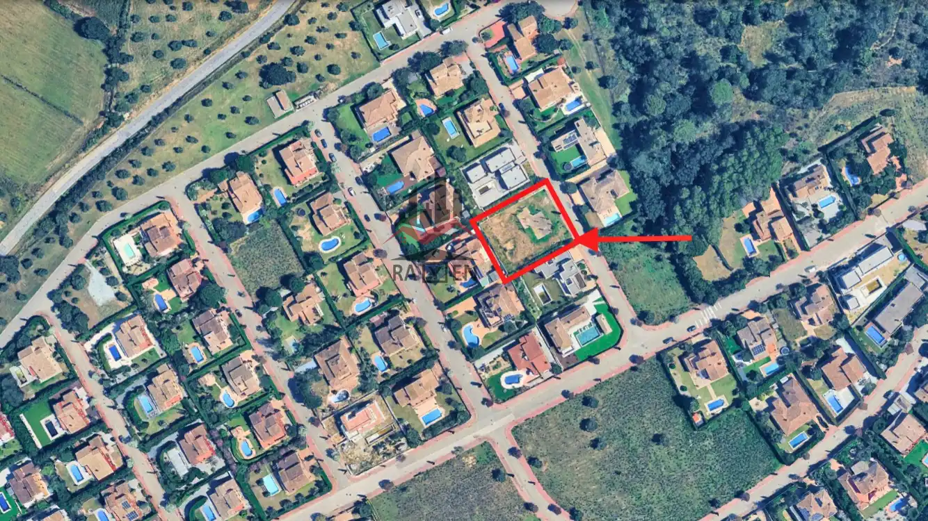 Residential land for sale in l'Albera 5, imagen 2