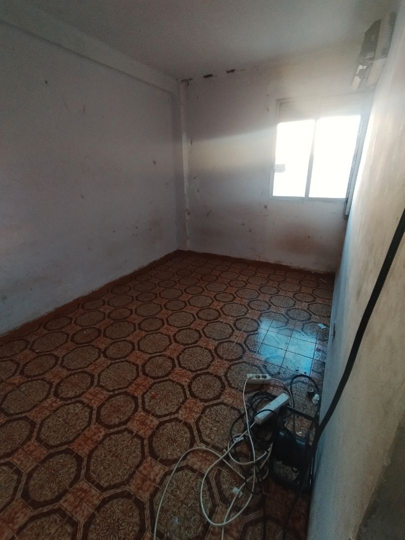 Flat for sale in  Sevilla Capital  with Alarm