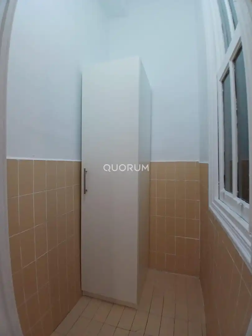 Baño de Piso en venta en Bilbao  con Calefacción y Balcón