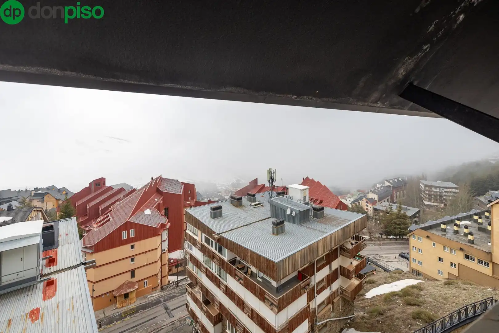 Vista exterior de Piso en venta en Sierra Nevada con Piscina comunitaria