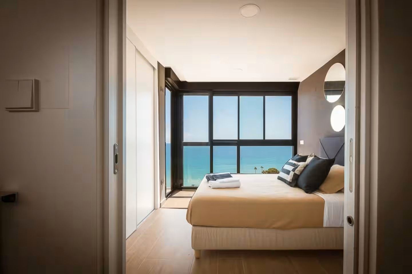 Bedroom of Flat to rent in Alicante / Alacant  with Air Conditioner, Furnished and TV