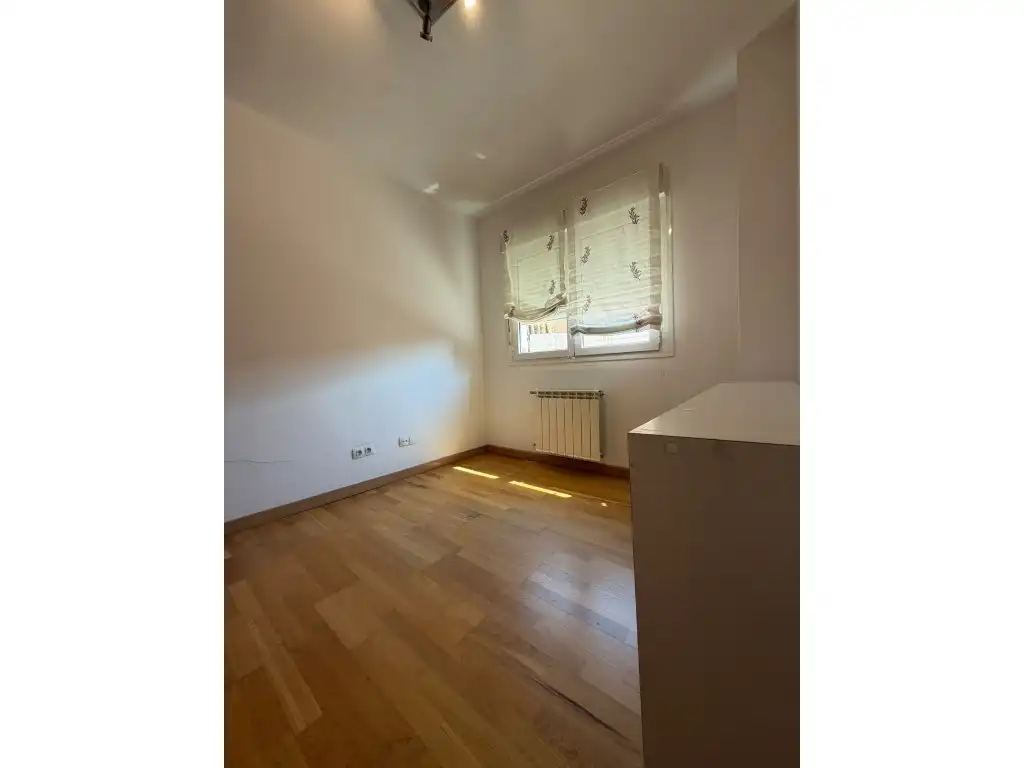 Bajo con ascensor en venta en Calle Viña De La, imagen 15