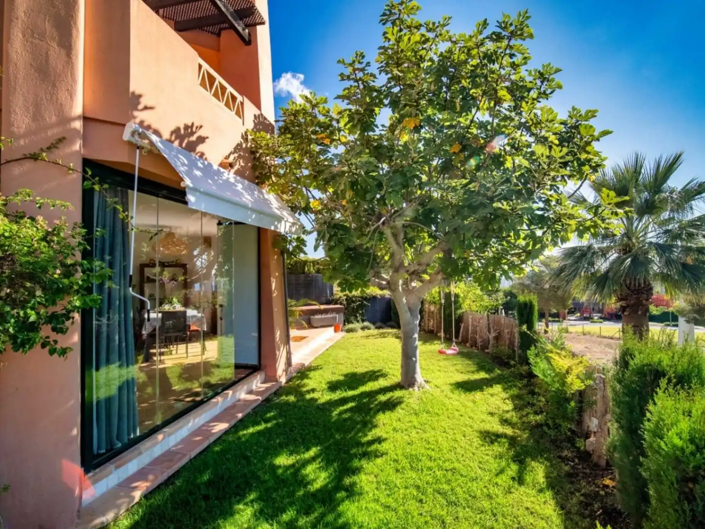 Apartamento con piscina en venta en Golf Bahía, imagen 6