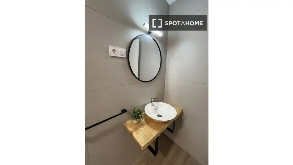 Bany de Apartament per a compartir en Sagunto / Sagunt amb Aire condicionat, Calefacció i Terrassa