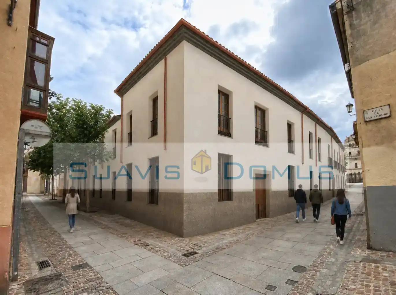 Vista exterior de Piso en venta en Zamora Capital  con Calefacción, Trastero y Piscina